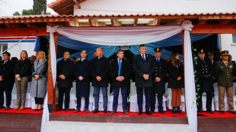 Orrego participó del acto por el 85° aniversario de la Escuela Policial