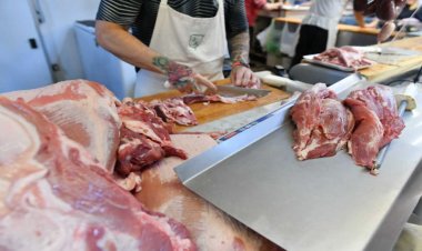 El consumo de carne se desplomó en agosto a un piso sin precedentes