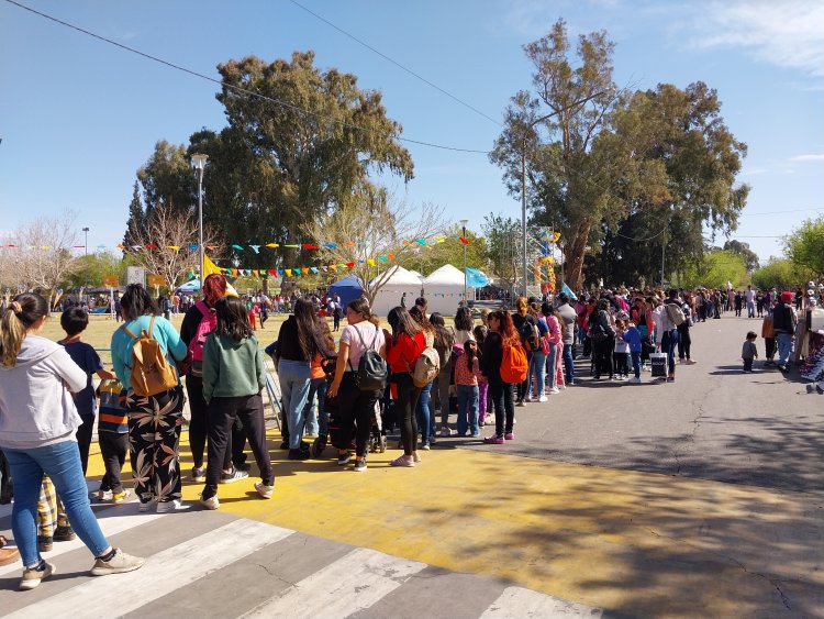 Cientos de familias festejaron el  Día del Niño en Capital