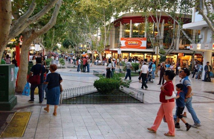 Día del maestro: cómo trabajará el comercio sanjuanino