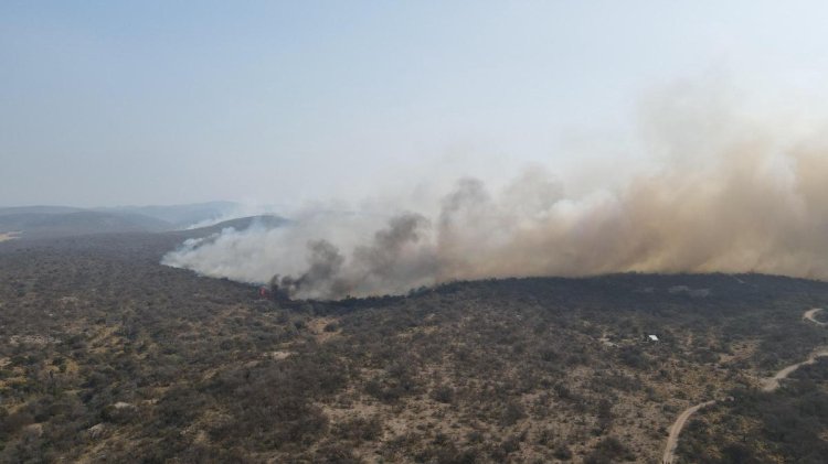 Así se ve el avance del incendio en Capilla del Monte