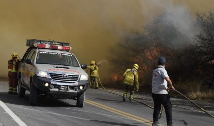 Contuvieron el incendio del Valle de Punilla