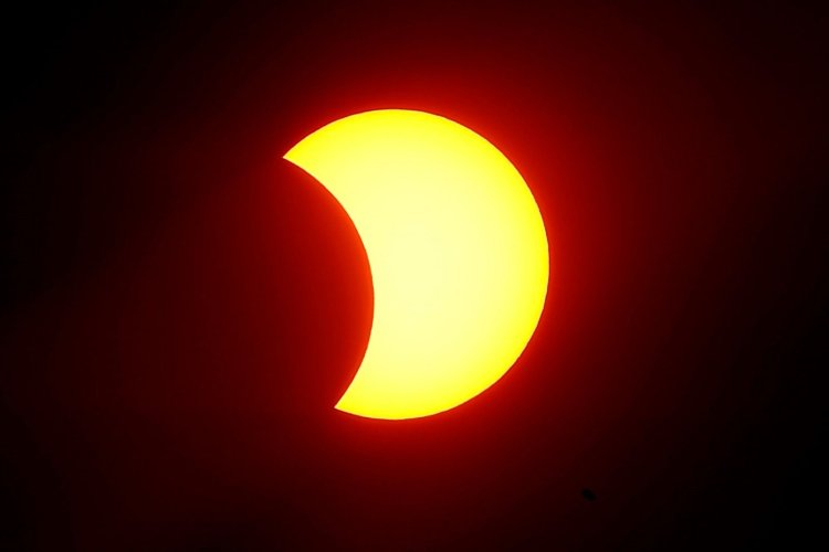 La Ciudad te invita a disfrutar el eclipse parcial de sol en los jardines del CCESM