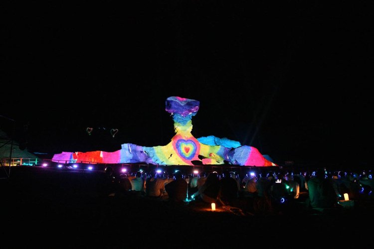 Coldplay desplegó su magia en el Valle de la Luna