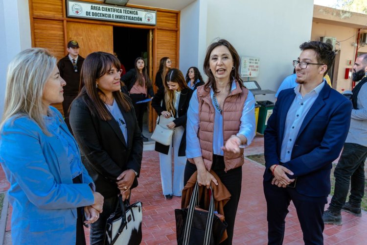 Rivadavia capacitó en Mediación Comunitaria junto a Florencia Brandoni