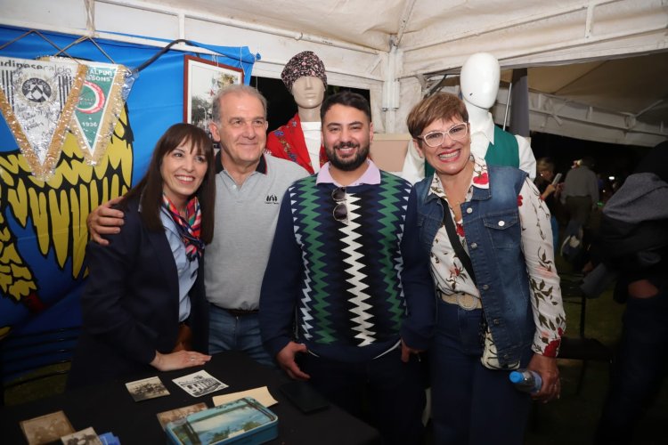 San Juan celebra la Feria de las Colectividades