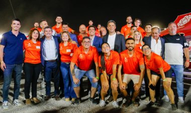 Segunda noche de la FNS: Orrego recorrió los stands y participó de distintas actividades