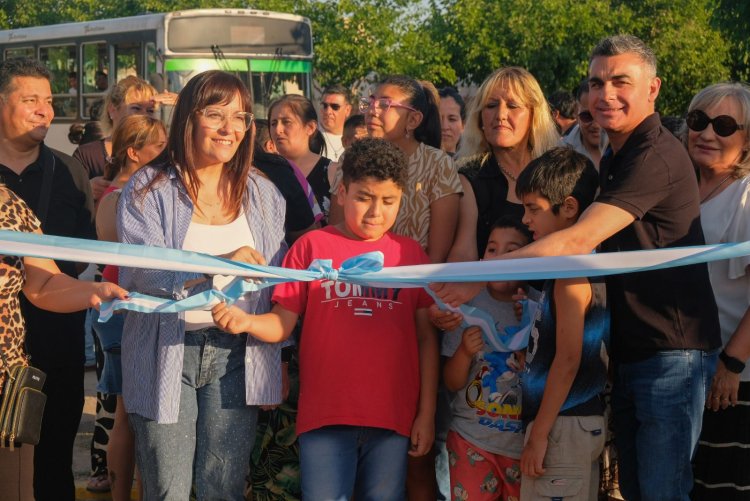 El Barrio Las Calandrias estrena su nueva plaza   