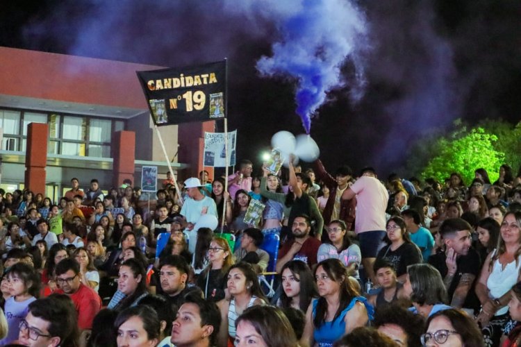 Inolvidable presentación de las 29 candidatas a Paisana Nacional de la Tradición