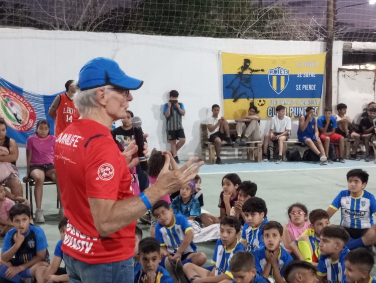 Destacada jornada de Baby Fútbol con Fernando Signorini