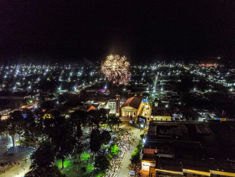 Gran inicio de la primera noche de la 63° edición de la Fiesta Nacional de la Tradición