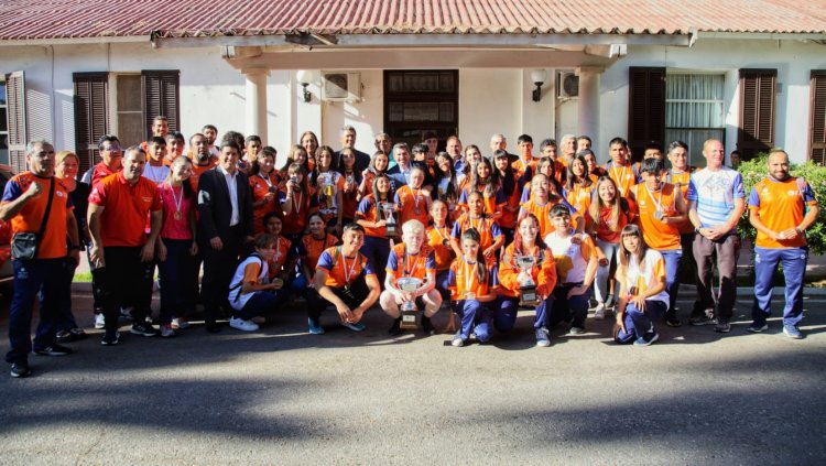 Orrego recibió a los deportistas sanjuaninos que participaron de los Juegos Evita