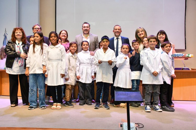 Distinguen a 41 escuelas por sus proyectos de promoción de la salud