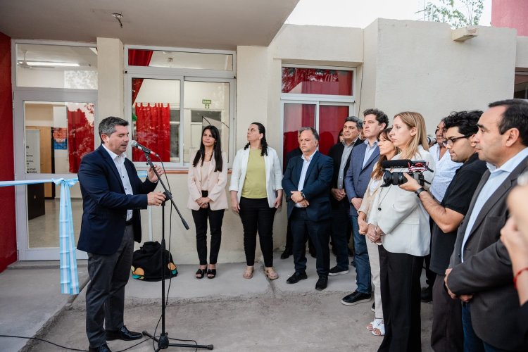 Orrego inauguró una delegación del Registro Civil en Las Flores