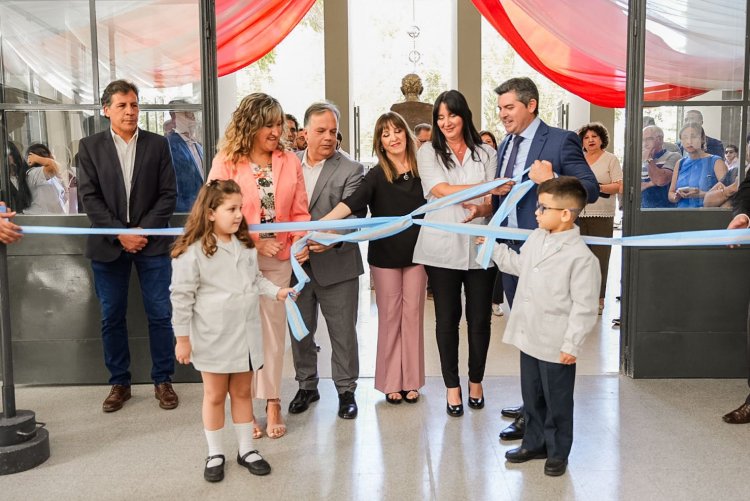 Orrego: "Restaurar todas las escuelas para garantizar espacios dignos ha sido nuestro compromiso desde el inicio”