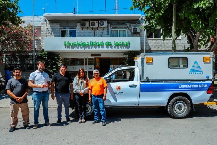 El primer laboratorio movil de monitoreo ambiental minero  se estrenó en Jáchal 