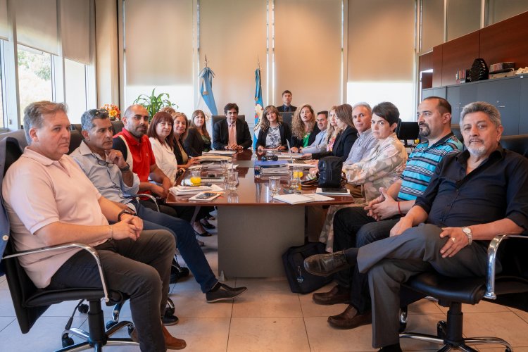 Paritarias: el Gobierno ofreció aumentos por inflación y un bono de $100.000 pesos