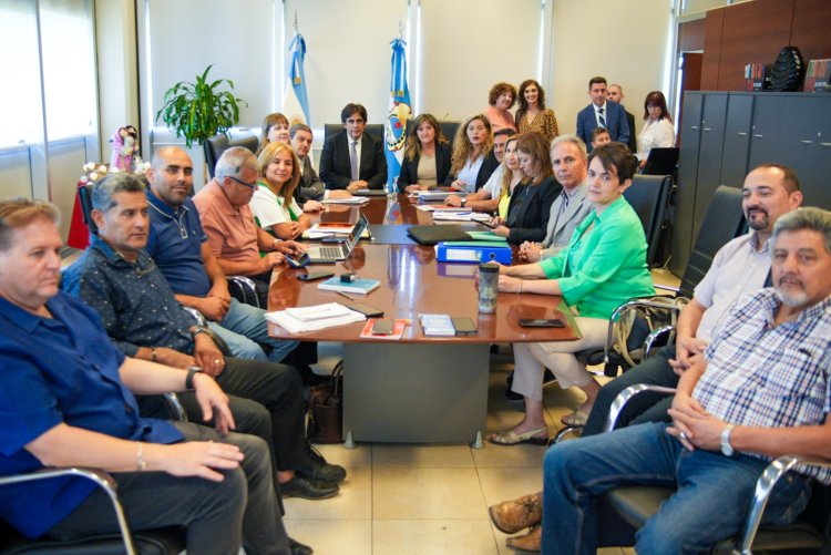 El gobierno define la fecha de paritarias
