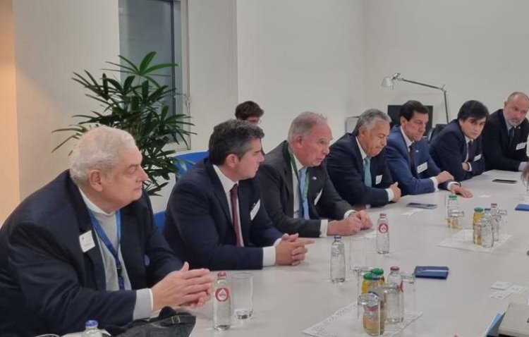 El gobernador se reunió con el Parlamento Europeo