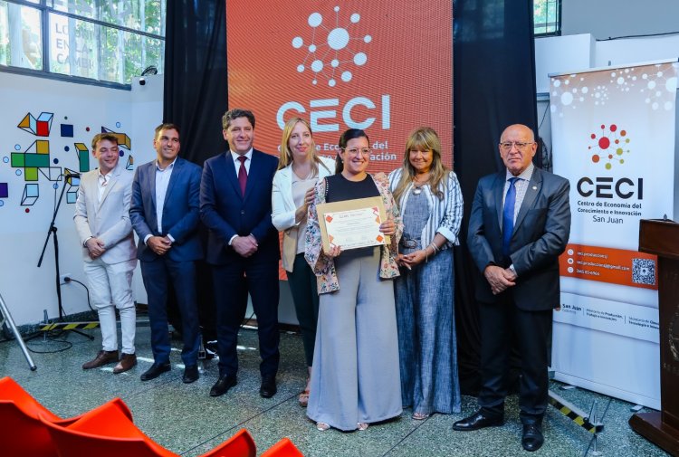 Entregaron los certificados a los ganadores del Premio Domingo Faustino Sarmiento