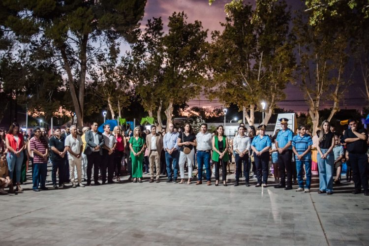 Romina Rosas inauguró obras de remodelación de la plaza 11 de Septiembre
