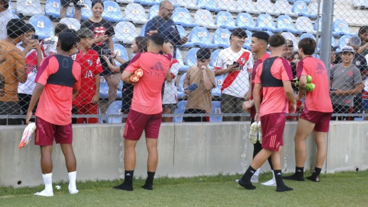 River entrenó a puertas abiertas en el Bicentenario