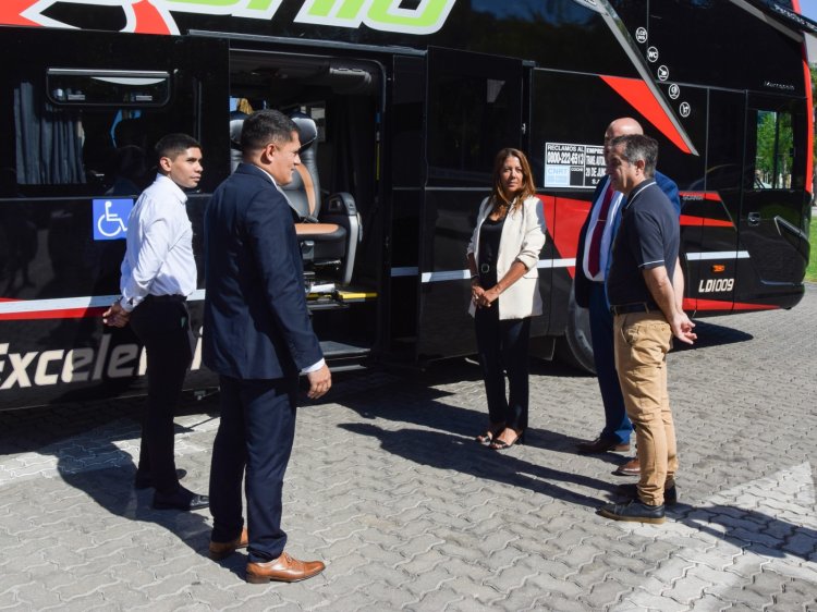 Nuevo servicio de transporte pasa por Ischigualasto y lo conecta con las grandes ciudades del país