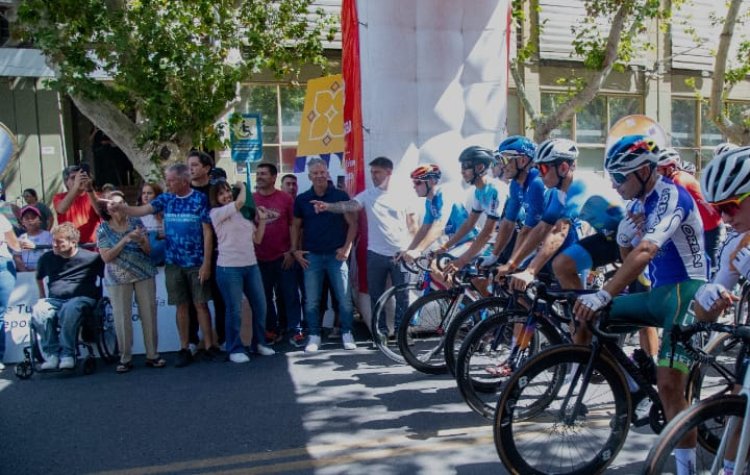 Gran inicio de la Vuelta a San Juan desde Plaza 25