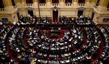 Diputados debate la prohibición de tratamientos hormonales en menores de edad