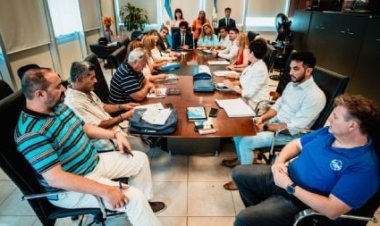 El Gobierno convocó a gremios docentes para este jueves