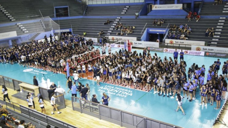 Más de 800 atletas dieron inicio a la Liga Federal Argentina de Voleibol