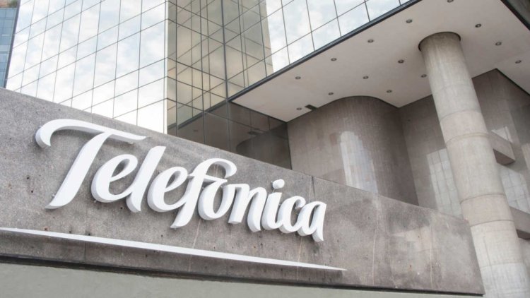 Grupo Clarín compra Telefónica, pero el Gobierno se opone