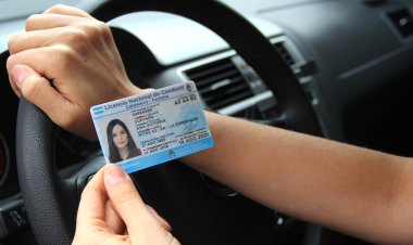 Cual es la edad límite para manejar en Argentina