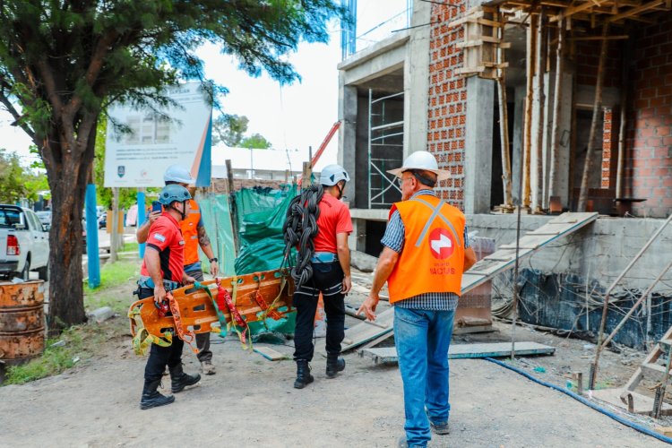 Simulacro de emergencia en altura de la Ciudad Judicial de Jáchal