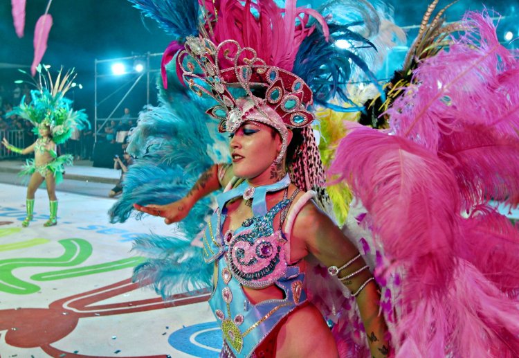 Más de 15.000 personas disfrutaron de la primera noche del Carnaval de Chimbas, el Carnaval de San Juan 