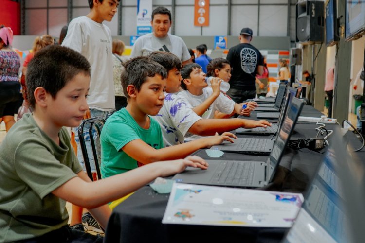 Chicos y chicas de Pocito disfrutaron del cierre de actividades del programa "Verano en Acción"