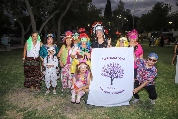 Con gran éxito, la Ciudad cerró los históricos carnavales en Desamparados y Concepción