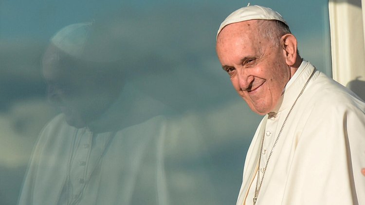 El papa Francisco "está mejorando", informó el Vaticano