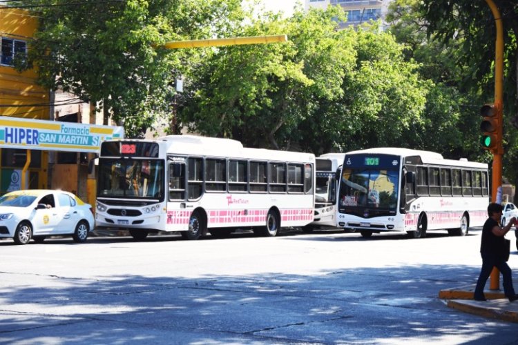 Conoce los desvíos en el transporte público por el Triatlón del Sol 2025