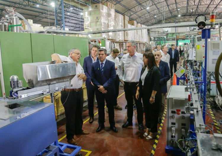 El Gobernador Orrego participó del lanzamiento de una nueva línea de producción de Rivulis Argentina