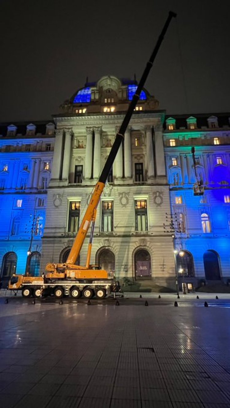 El Gobierno celebró los cambios en la fachada del Palacio Libertad