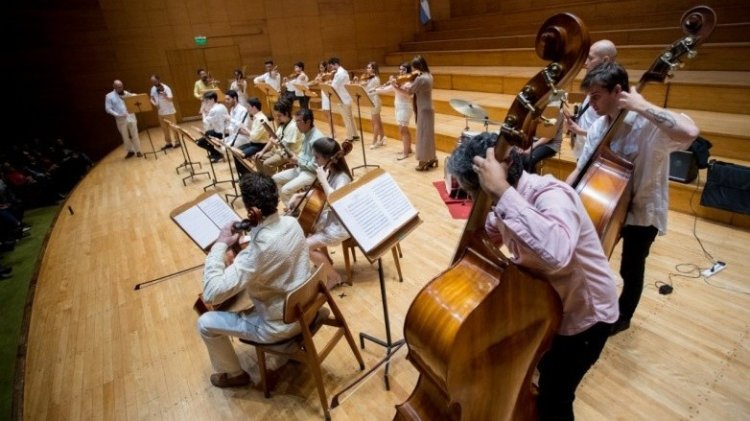 La Camerata San Juan inicia su temporada con una noche de boleros