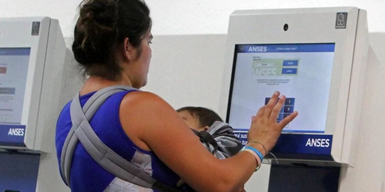 ANSES aplicó la suba del 2,4% a las asignaciones familiares