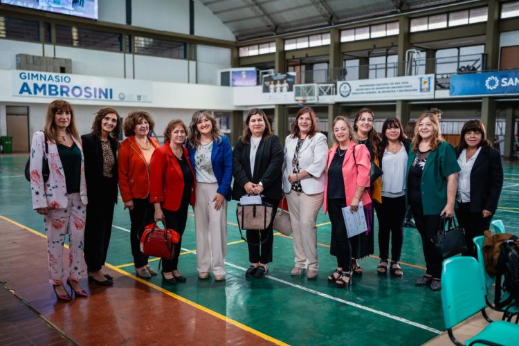 Más de 200 alumnos de primaria empezaron a conocer la universidad