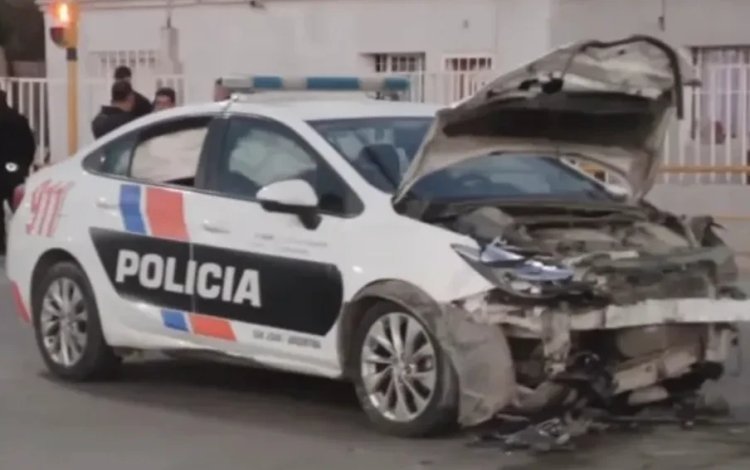 Nuevamente un patrullero chocó con otro vehículo