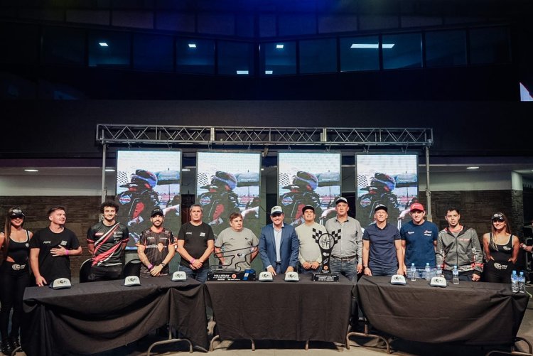 Presentaron El TN y Turismo Carretera 2000 en San Juan