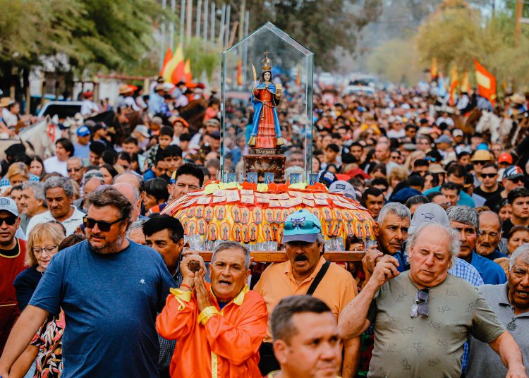 Mogna celebró los 30 años de la Fiesta Chica en honor a Santa Bárbara