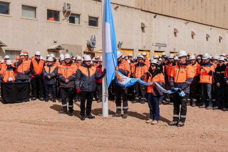 Orrego encabezó el acto del Día de la Minería que este año se hizo en Veladero