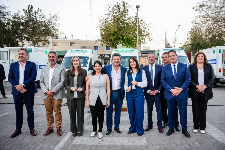Gobierno dotó de nuevas ambulancias a 9 hospitales públicos de San Juan