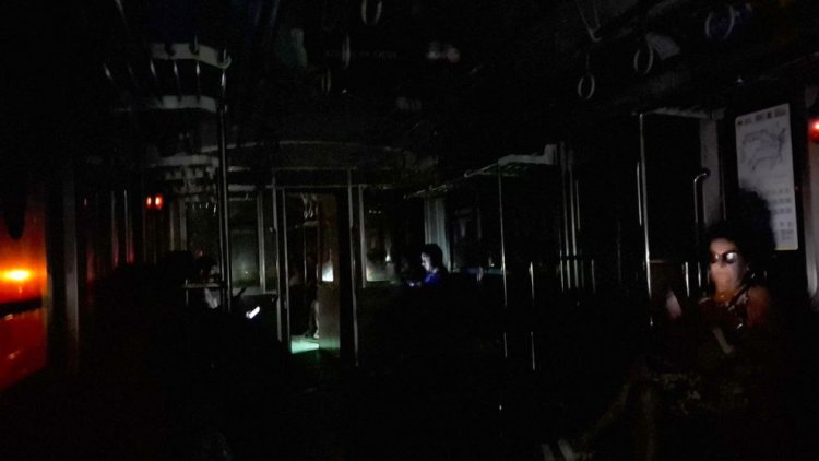 Más de 42 mil usuarios de Edesur sin luz por el temporal